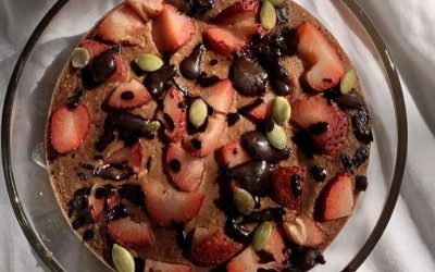 Baked Oats with Chocolate and Strawberry